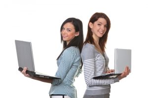 Para que haya más mujeres en la ciberseguridad debemos empezar a contratar y formar antes.