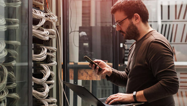 Server engineer running server diagnostic check and communicating the results