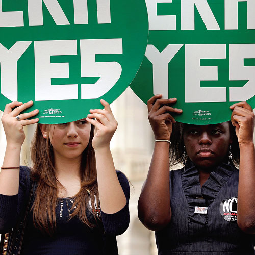 Mujeres en la manifestación del ERA 2012