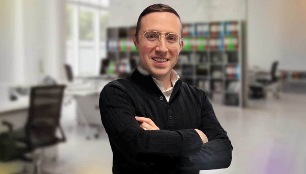 Excelsior alumnus Ahron Goldberg at Pease Bell CPAs